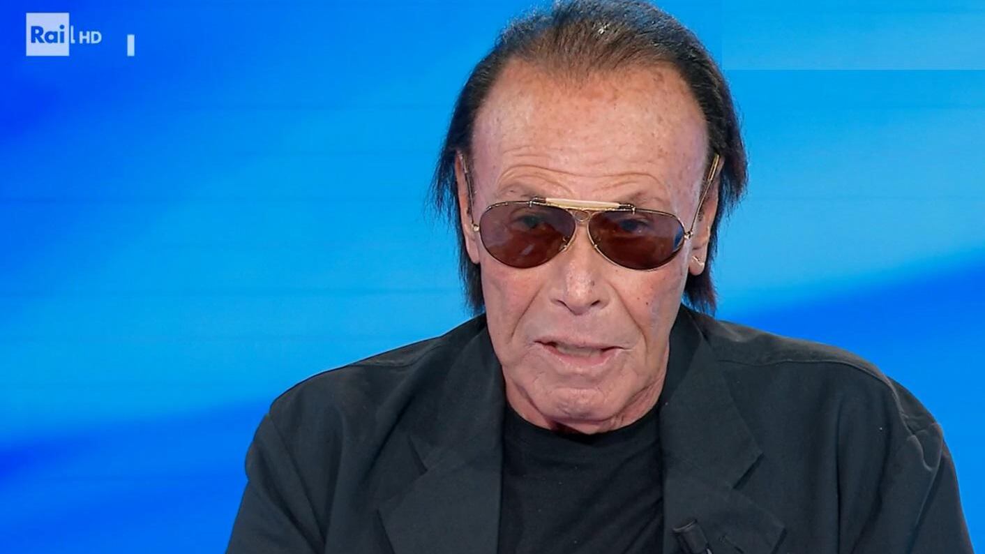Antonello Venditti e la dedica a Mara Venier: "Sei strana.."