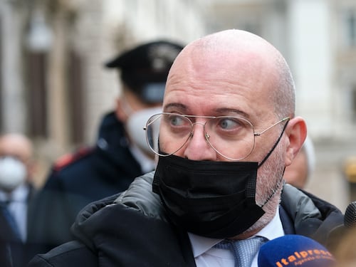 La svolta di Bonaccini: ora va bene allearsi coi grillini e con Conte