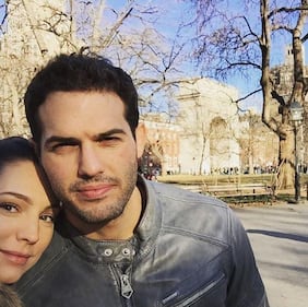 Kelly Brook nella vasca, lato B in evidenza 13