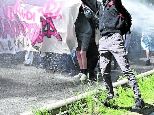 Le favole di Askatasuna. "Soldi solo in bevande"