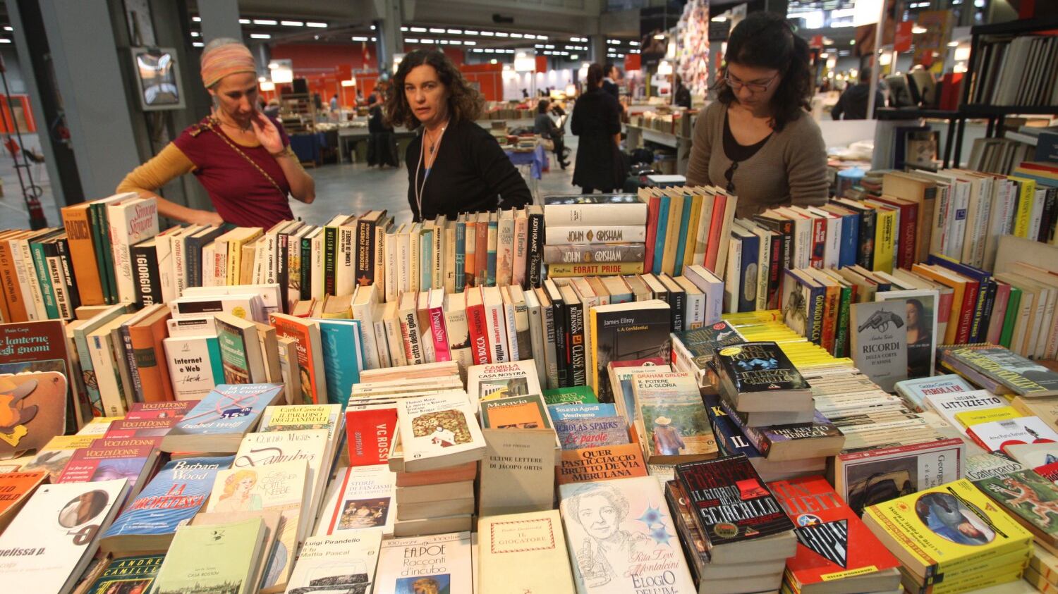 Tempo di Libri, tutti "fuori" con aperitivi e letture