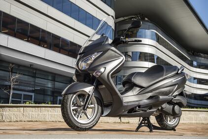 Suzuki Burgman 125-200 ABS 17