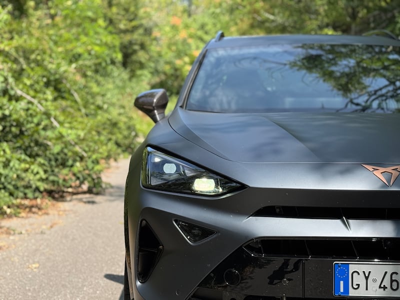 Cupra Formentor e-Hybrid: guarda la gallery del crossover ibrido da 272 CV 4