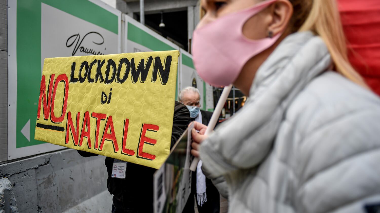 La rabbia (vera) dei bar. E il rischio infiltrazioni nelle proteste in piazza