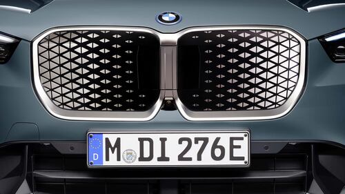 Bmw iX1 eDrive20, guarda tutte le foto 3