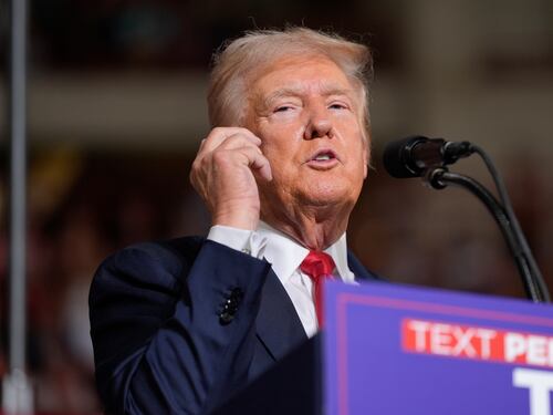 "Khelif? Un bravo pugile uomo". E Trump annuncia la stretta: "Con me non succederà"