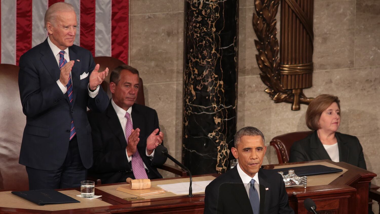 Obama: "Crisi superata, voltiamo pagina". E chiede i pieni poteri contro il terrorismo