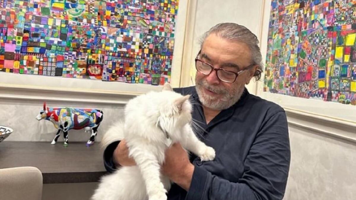 La coppia accusata di avere rapito il gatto Hiro denuncia Nino Frassica