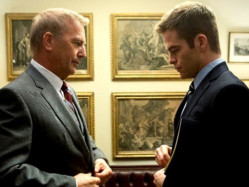 Da Independence Day a Jack Ryan: cosa vedere stasera in tv