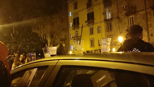 La movida nel centro storico di Napoli 3