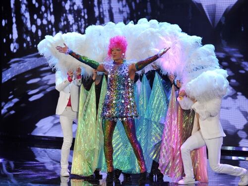 Luca Marin, da macho a drag queen