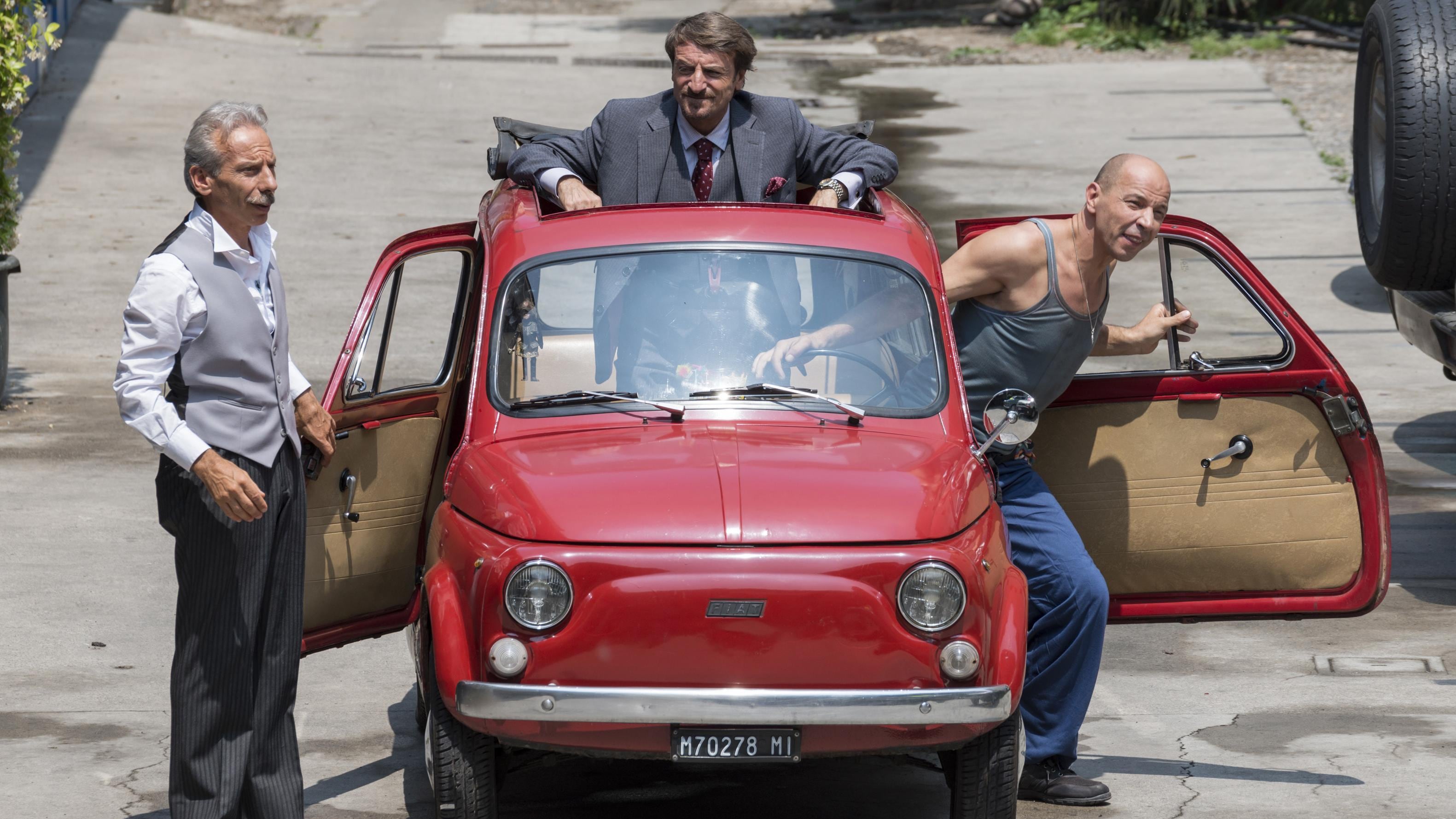 Gli yuppie all'incontrario. Aldo, Giovanni e Giacomo se la ridono della crisi