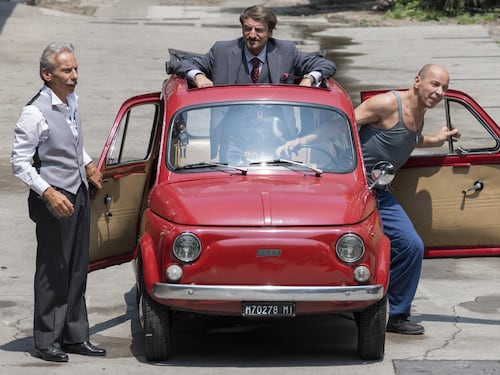 Gli yuppie all'incontrario. Aldo, Giovanni e Giacomo se la ridono della crisi
