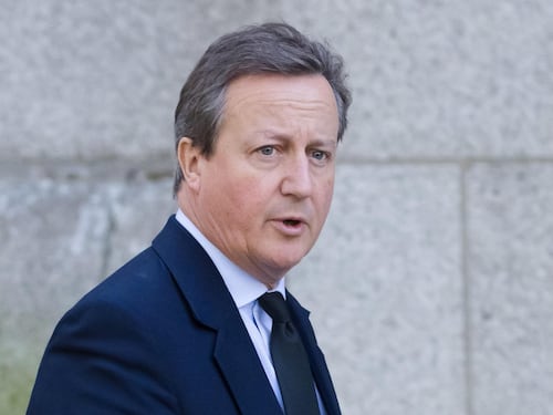 "Ho un cancro alla prostata", la rivelazione dell'ex premier inglese David Cameron