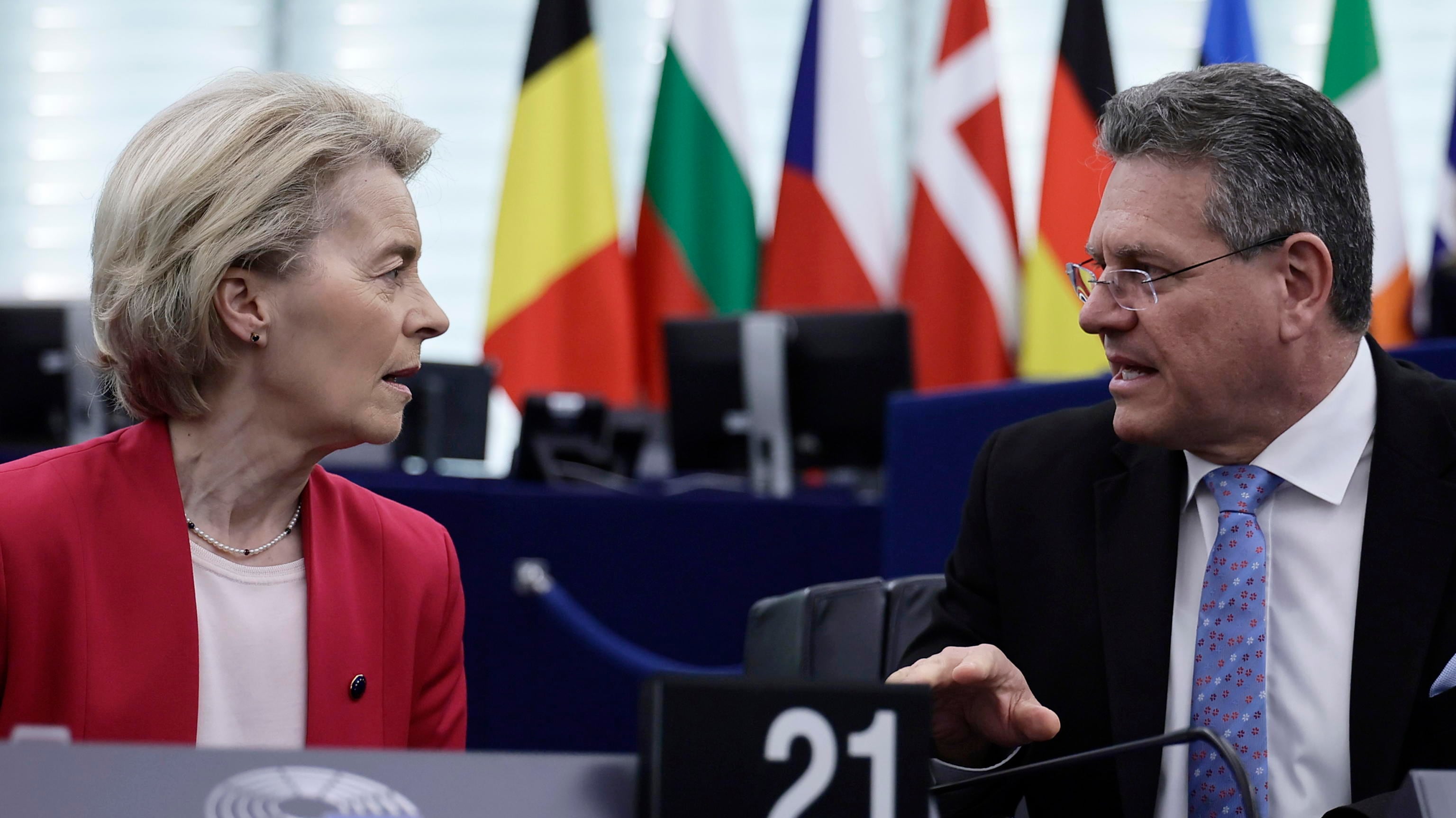 Negoziati in stallo: la frenata degli Usa, i paletti dell'Europa (e l'arma Big Tech)
