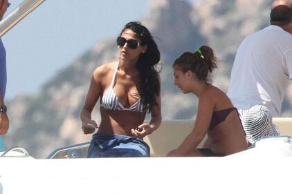 Anna Tatangelo hot in bikini 28