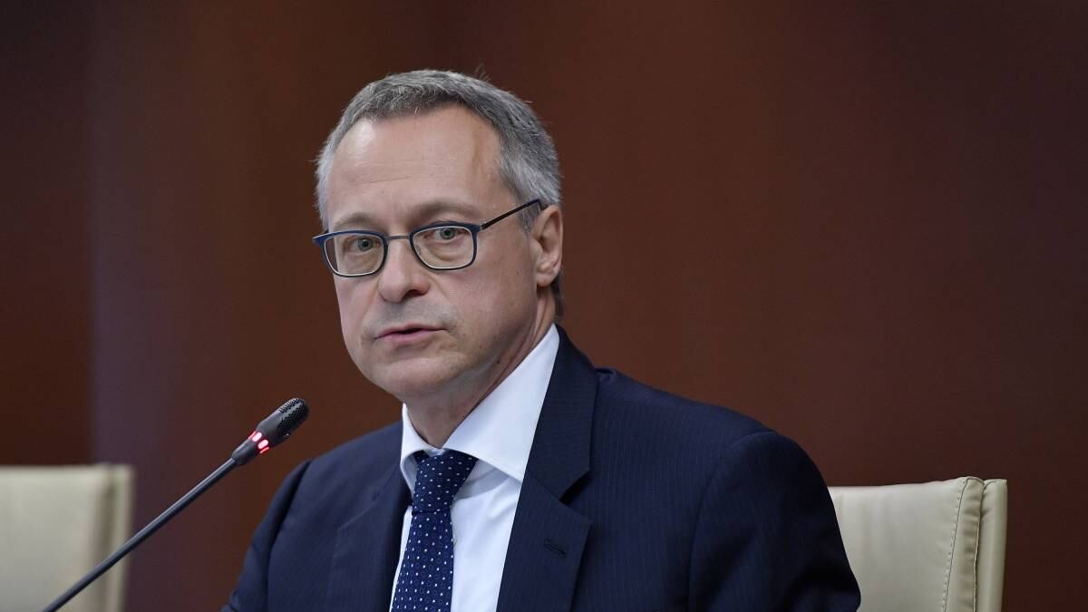 Concessioni statali e green, la corsa dei "regolati"