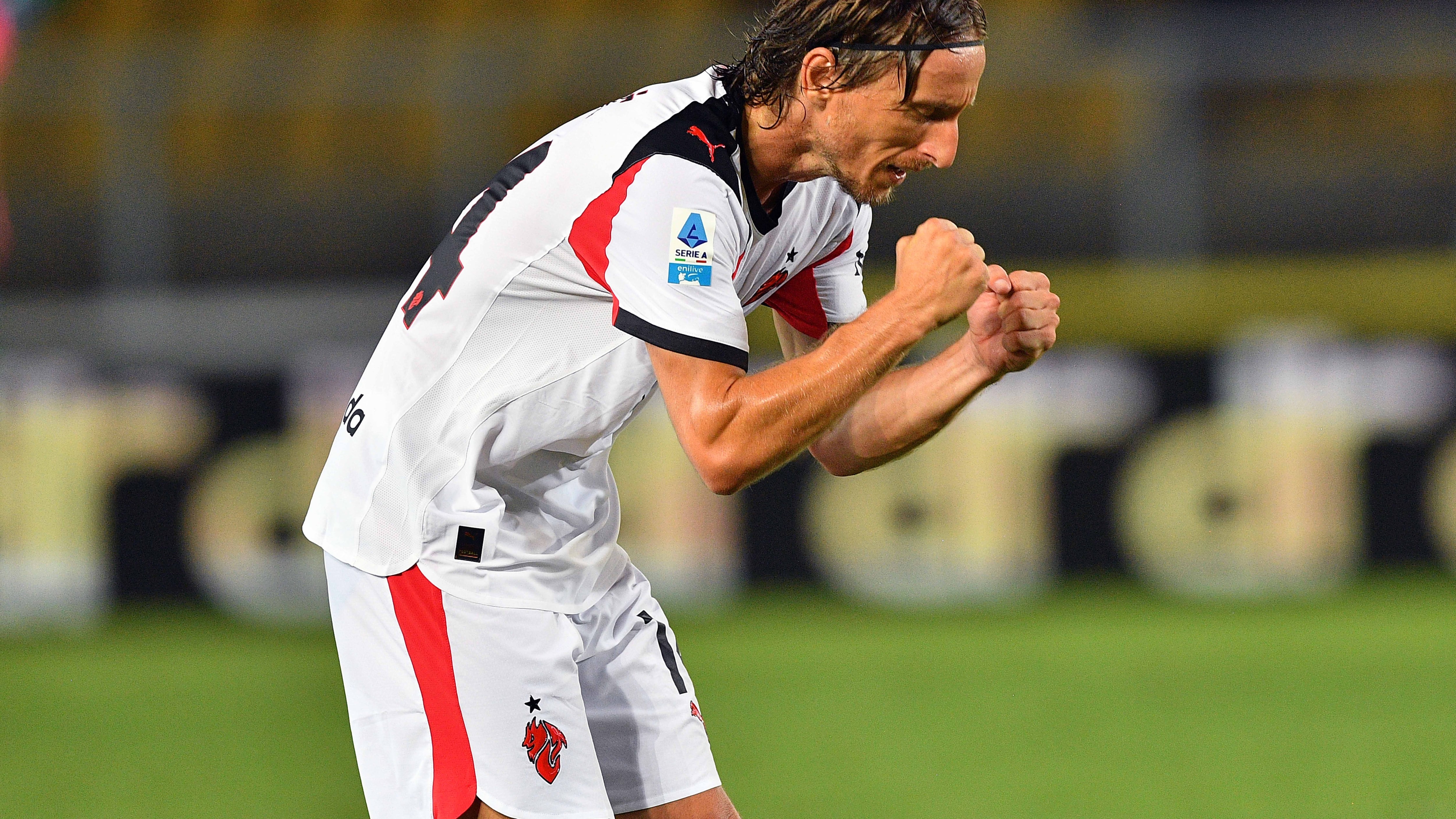Fullkrug "tradisce", Modric no. Il Milan continua l'inseguimento