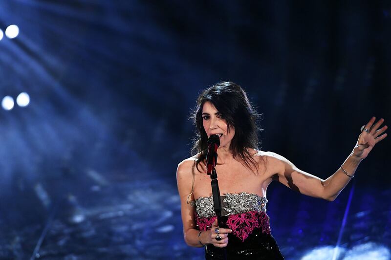 Sanremo, la mossa sexi di Giorgia per non perdere l'abito 4