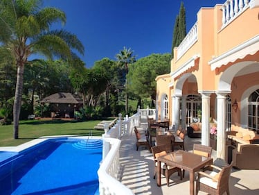 Prince vende online la mega villa di Marbella 6