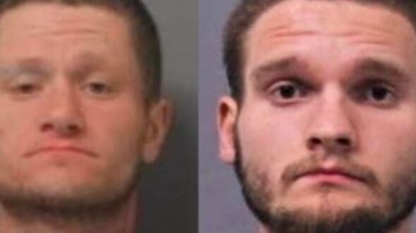 New York, allo scoppio di un incendio in casa due fratelli salvano la droga e lasciano morire la nonna