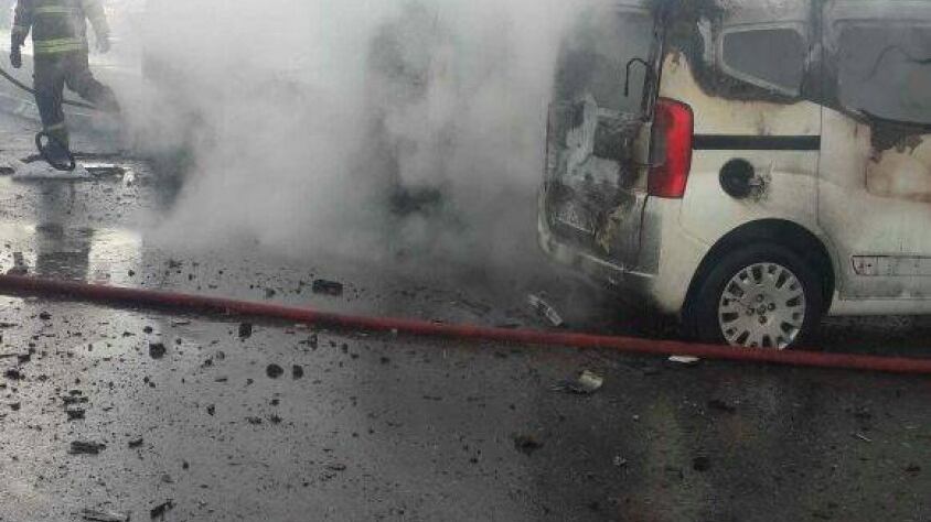 Colpita anche Izmir. Autobomba davanti al tribunale in Turchia