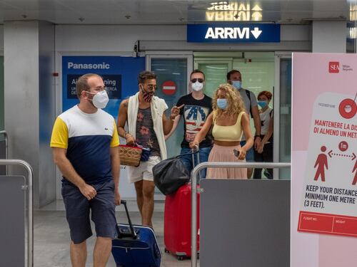 Virus, più di 900 contagiati. La Capua: "Non sono malati"