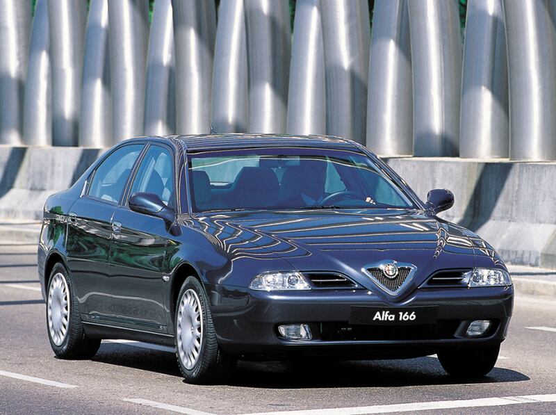 Alfa Romeo 166, guarda la gallery 18