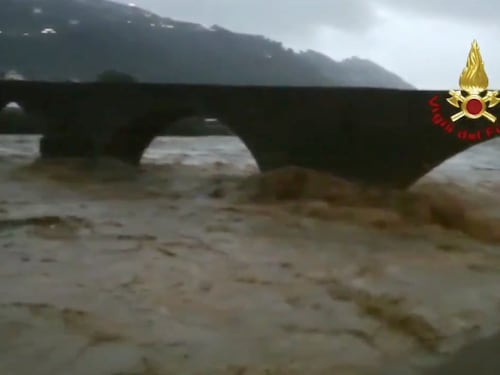 Italia nella morsa del maltempo: a Venezia torna l'acqua alta. Un morto in Friuli