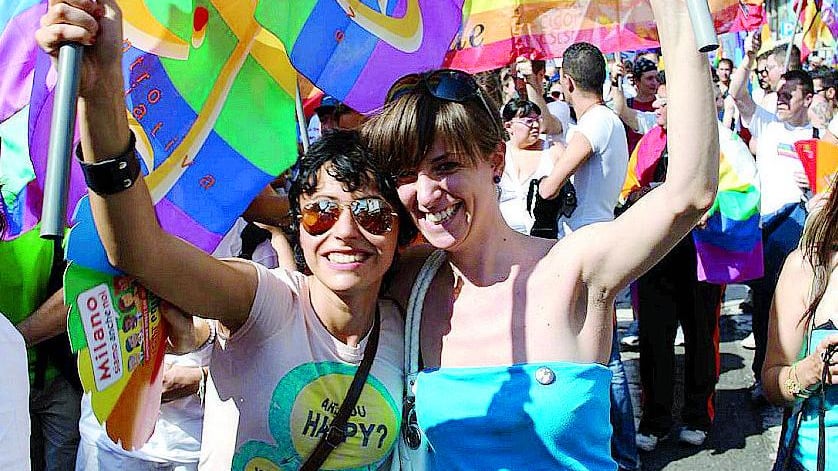 Lesbiche contro gay «Ci discriminate sulla sexy-street»
