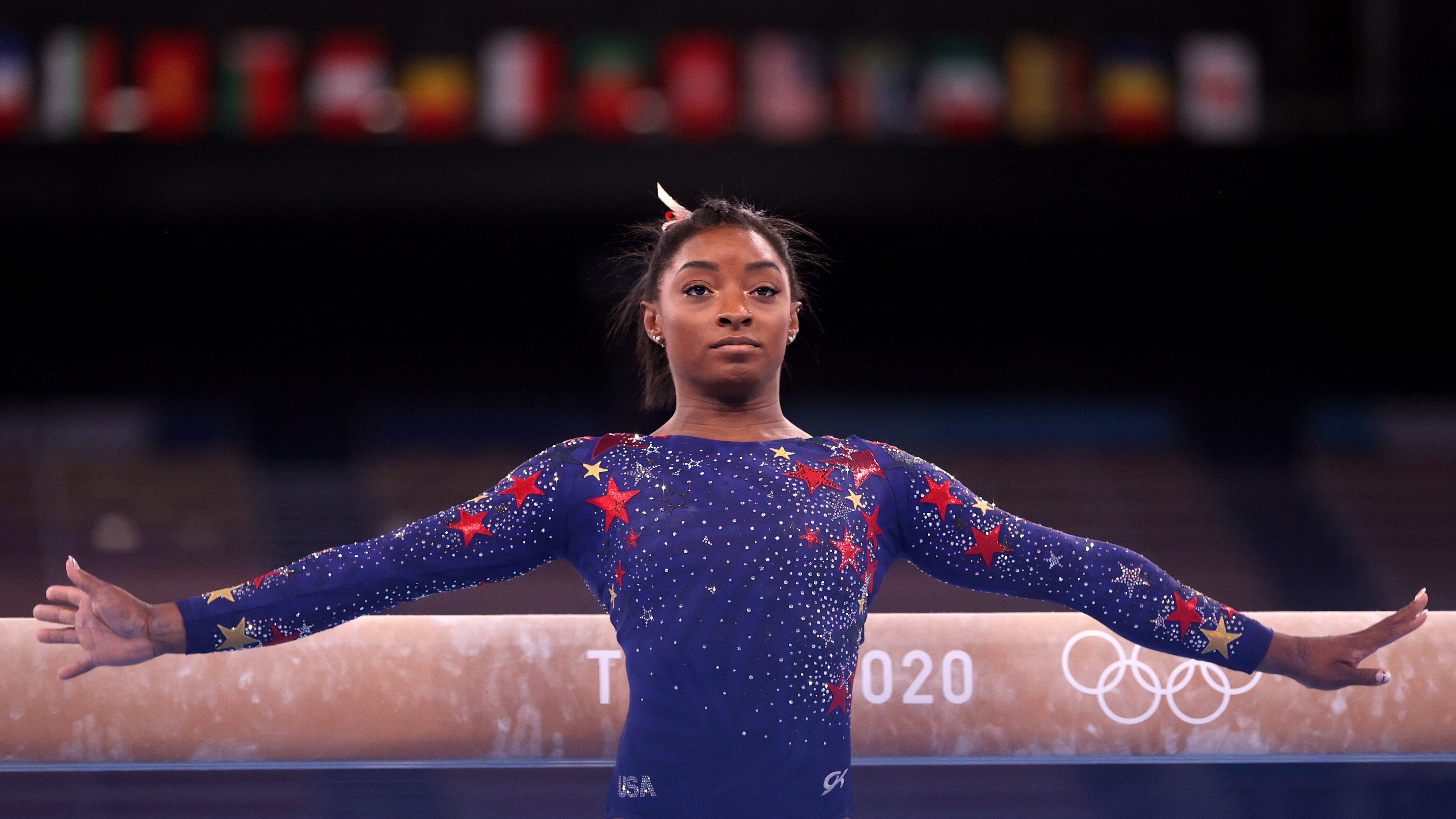Simone Biles fuori dalla finale: "Mi sento il peso del mondo addosso"