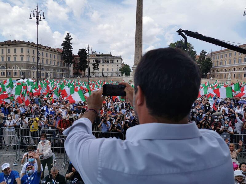 Manifestazione del centrodestra contro Conte 2