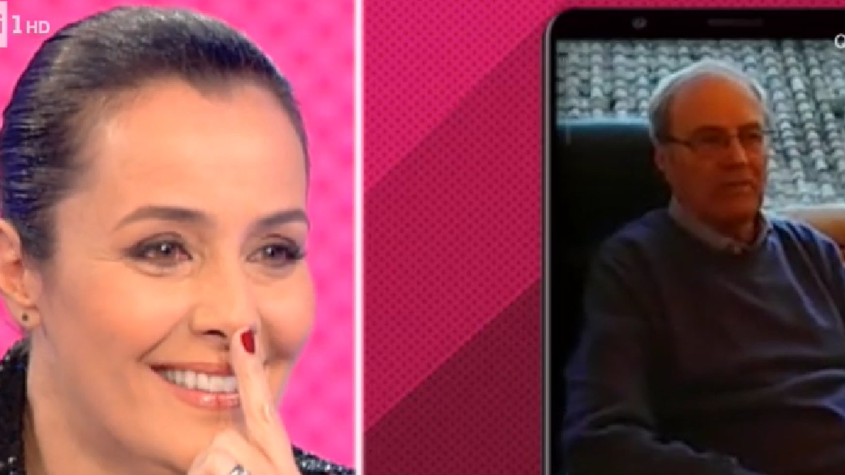 Vieni da me, Roberta Capua piange per la dedica del padre