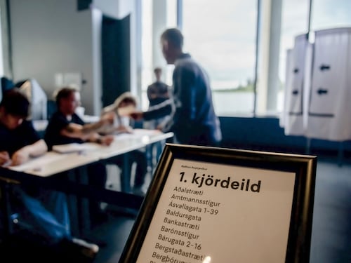 Islanda, referendum Ue: spoglio ancora in corso lo spoglio, No avanti di pochissimo