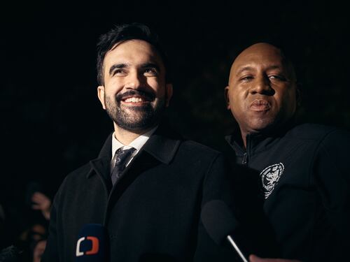 "Ogni ebreo che vota per Mamdani è uno stupido!". L'attacco di Trump nel giorno del voto a New York