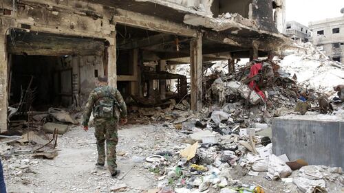 Le macerie del campo di Yarmouk 8