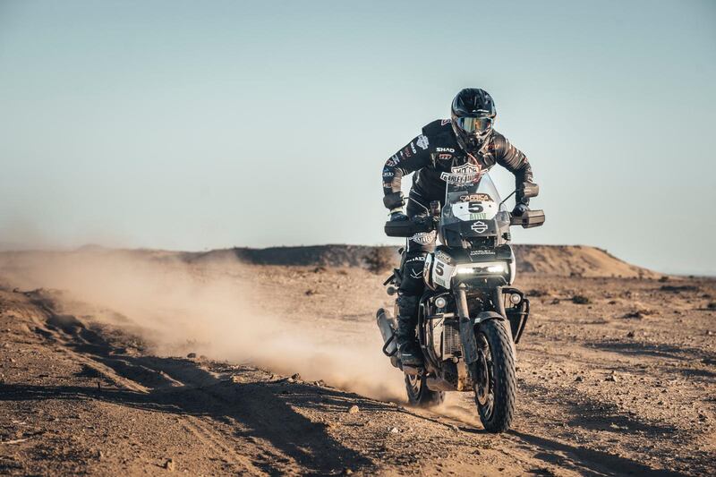 Il motociclista Joan Pedreiro in sella alla sua Harley-Davidson Pan America 1250™
