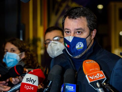 "Governo zitto sull'arresto di un membro dello staff di Arcuri". Scoppia l'ira di Salvini