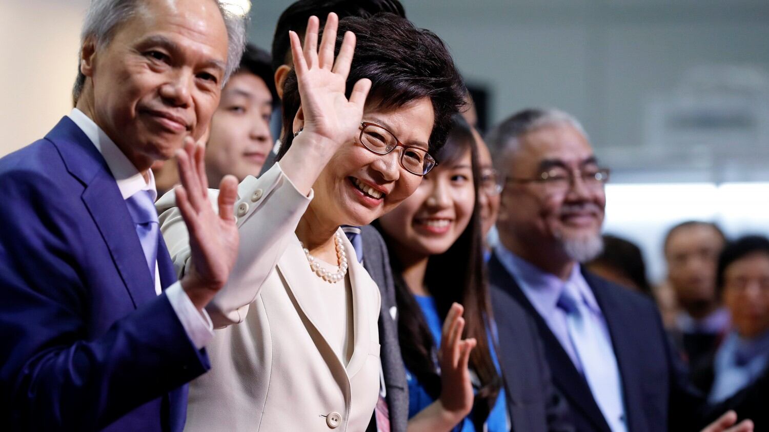Hong Kong, il voto è scontato. Il nuovo premier è donna (e piace moltissimo alla Cina)
