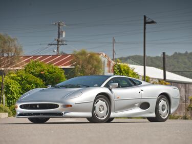 Jaguar XJ220, guarda la gallery 15