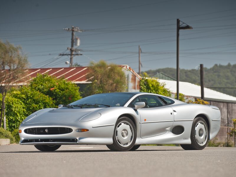 Jaguar XJ220, guarda la gallery 15