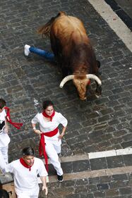 Festival di San Firmino a Pamplona: diversi feriti tra gli spettatori 1