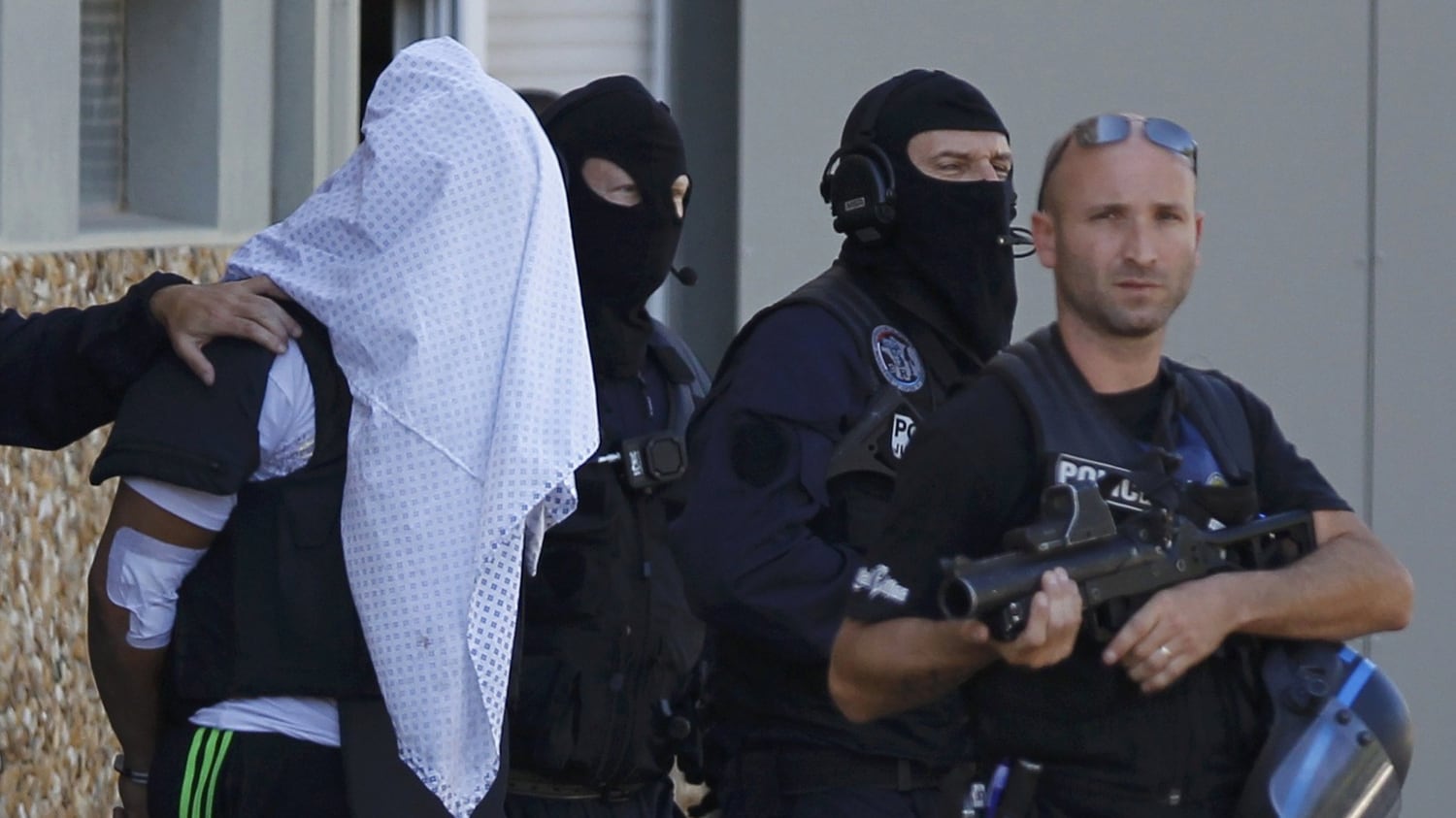 Il terrorista di Lione aveva legami con l'Isis