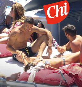 Belen e il bacio con Iannone 7