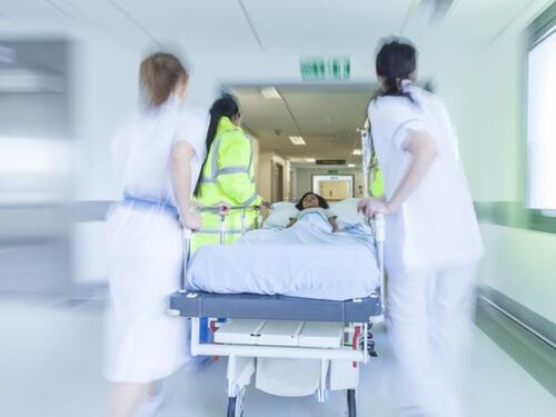 Siriano ubriaco molesta per ore il 112, poi mette a soqquadro il pronto soccorso