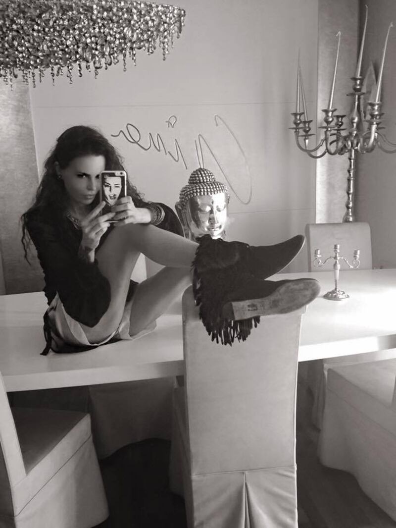 Nina Moric, le foto più sexy 25