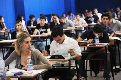 Esame maturità, le foto più belle del primo giorno 8