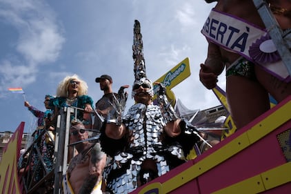 Il Gay Pride sfila per le strade di Roma 9