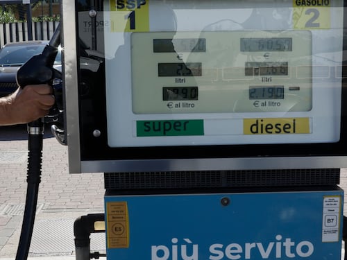 Il petrolio vola ancora e fa crollare i mercati. Ora è allarme energia