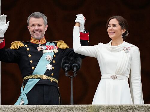 La regina Margrethe II ha abdicato. Sale sul trono Frederik X